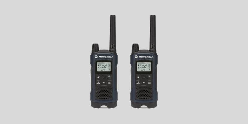 Motorola Talkabout T460 Rechargeable Two-Way Radio Pair in Dark Blue for Long Range Walkie Talkies 1000 Miles Communication