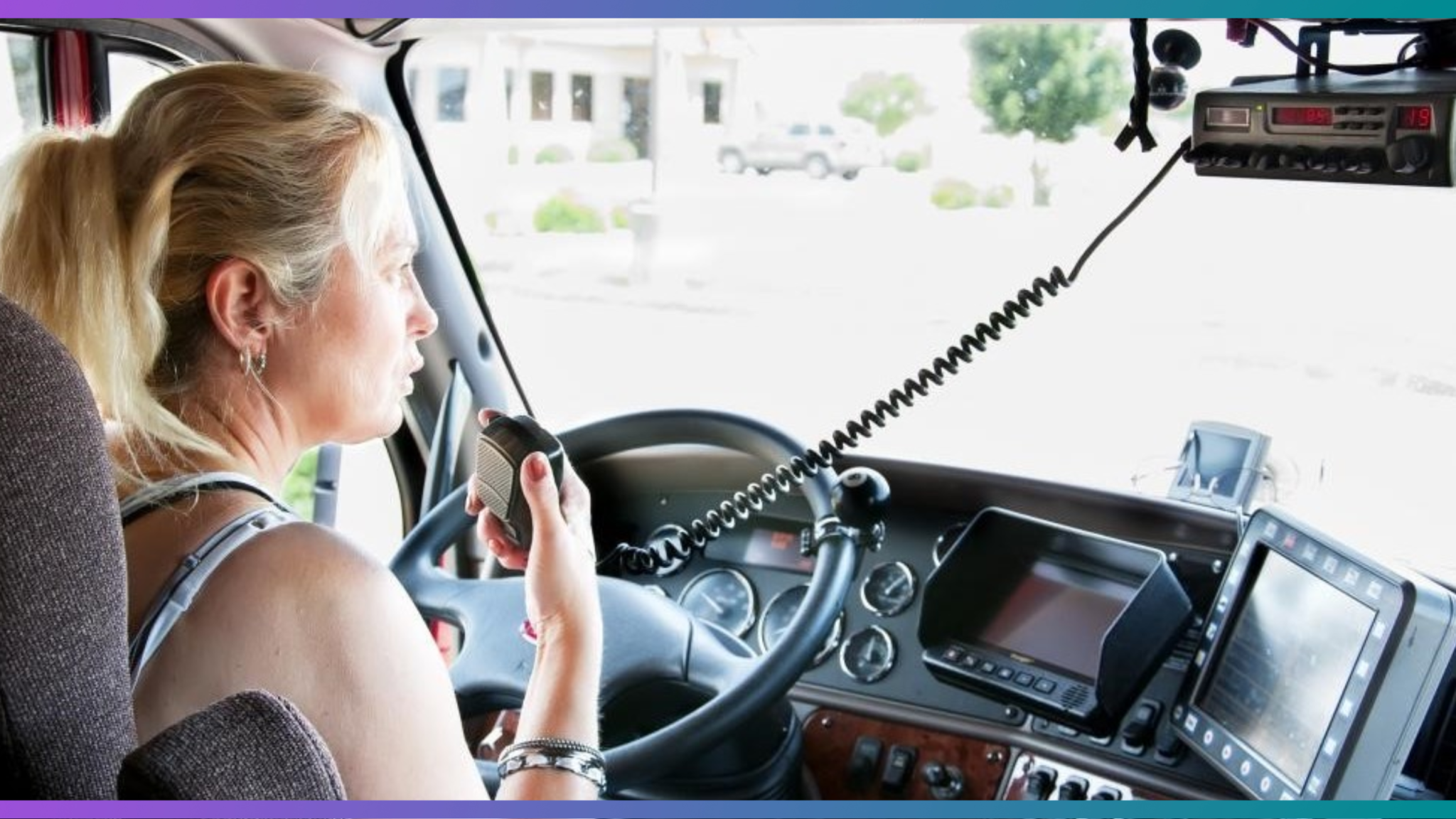 What Radios Do Truckers Use? Truck Radio Different From Other