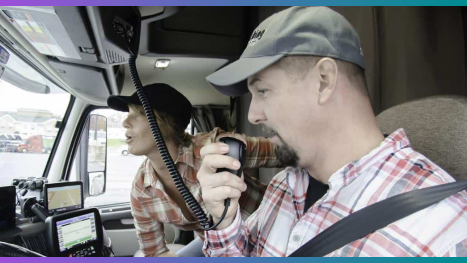 What Radios Do Truckers Use? Truck Radio Different From Other? (December 2023)